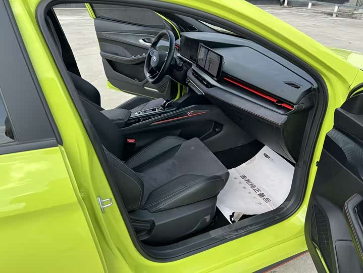 Фото 9 - Geely Binrui