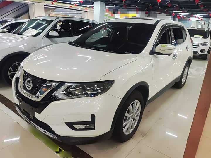 Фото 2 - Nissan X-Trail