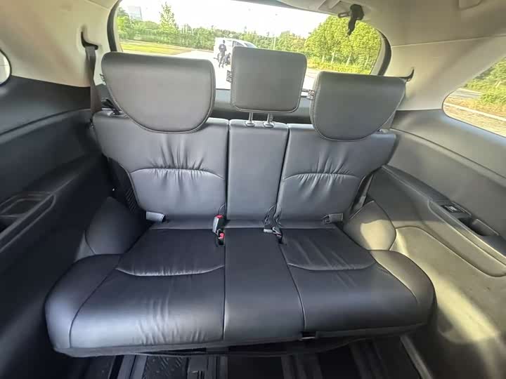 Фото 16 - Honda Elysion