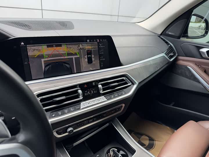 Фото 18 - BMW X5