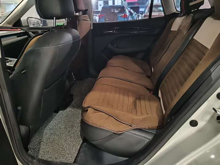 Фото 6 - Roewe Ei5