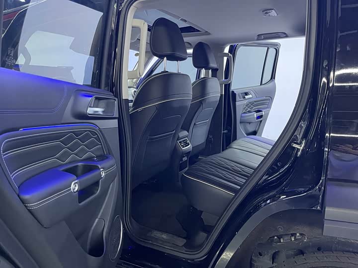 Фото 13 - Tank 300