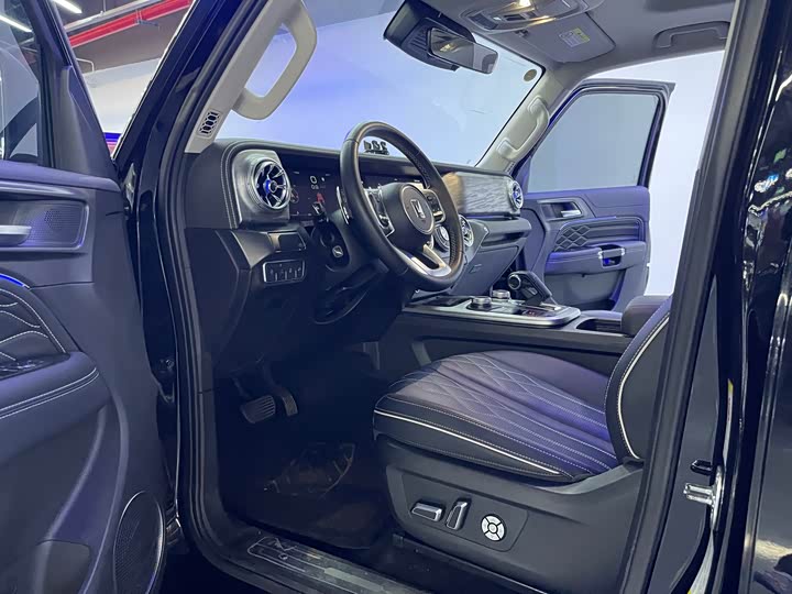 Фото 4 - Tank 300