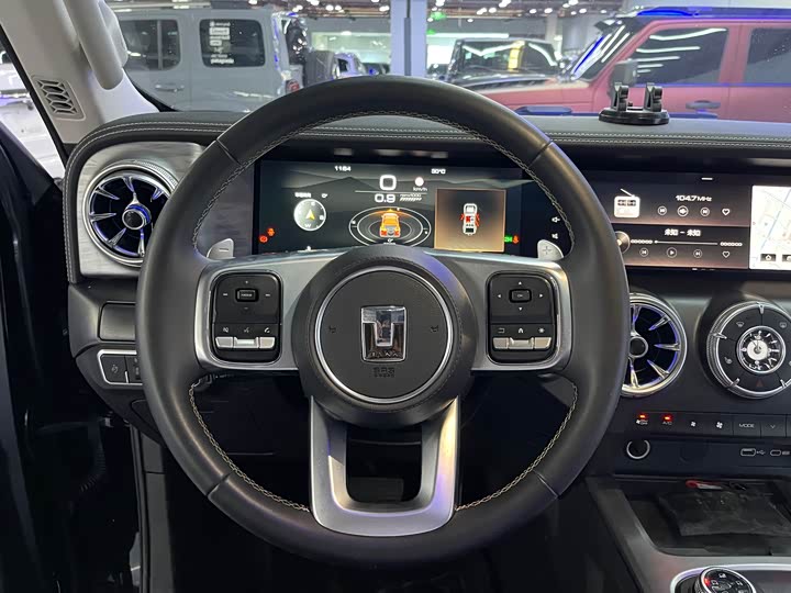 Фото 5 - Tank 300