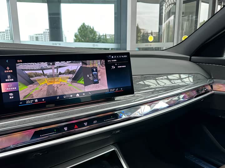 Фото 7 - BMW 7 Series