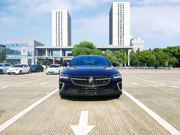 Фото 2 - Buick Regal