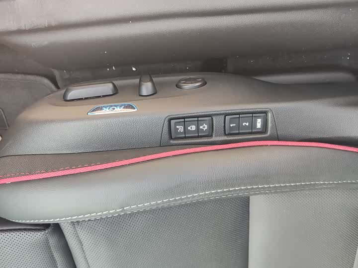 Фото 8 - Buick Regal