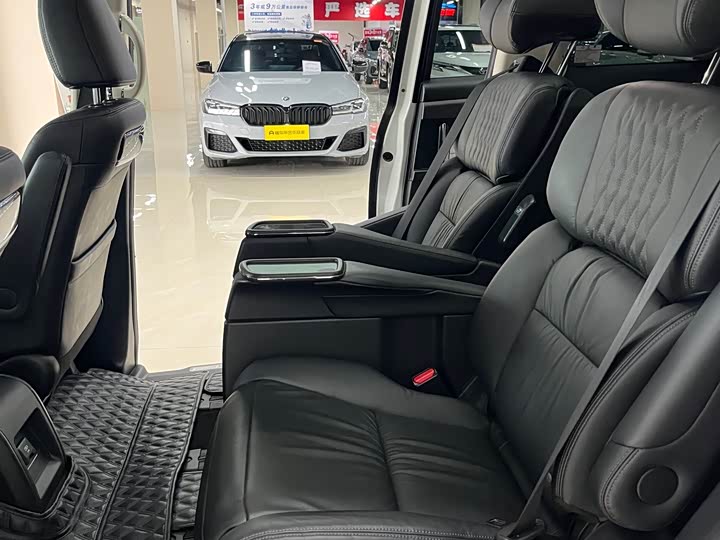 Фото 11 - Honda Elysion