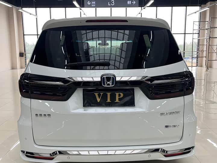 Фото 5 - Honda Elysion