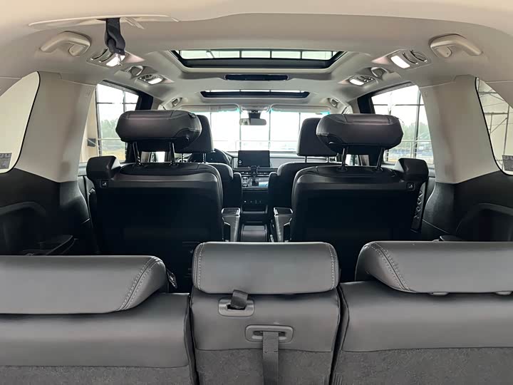 Фото 8 - Honda Elysion