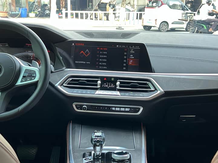 Фото 13 - BMW X5