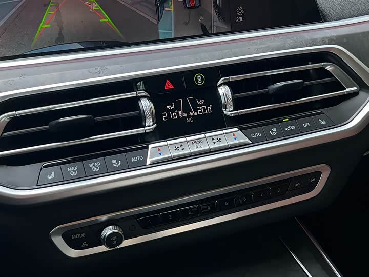 Фото 15 - BMW X5