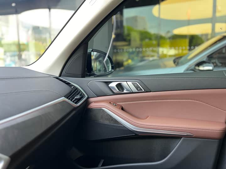 Фото 19 - BMW X5