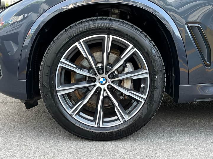 Фото 24 - BMW X5