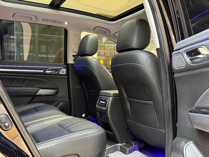 Фото 22 - GAC Trumpchi GS8