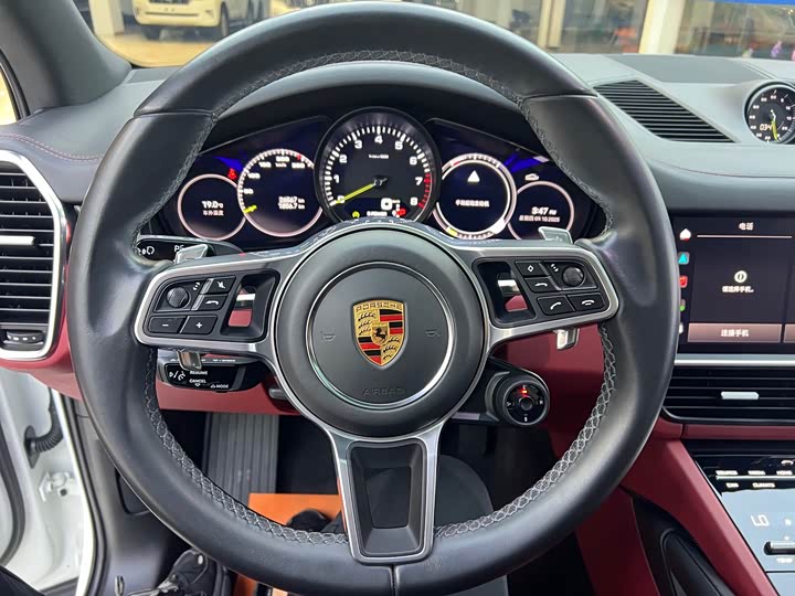 Фото 6 - Porsche Cayenne Hybrid