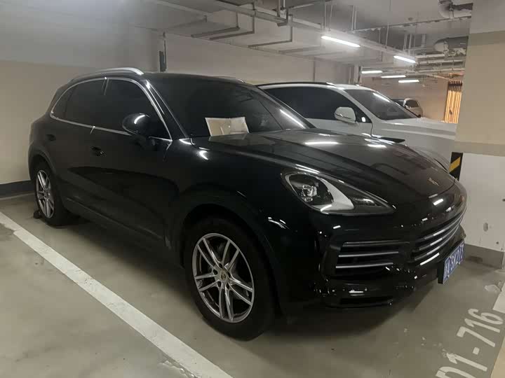 Фото 1 - Porsche Cayenne