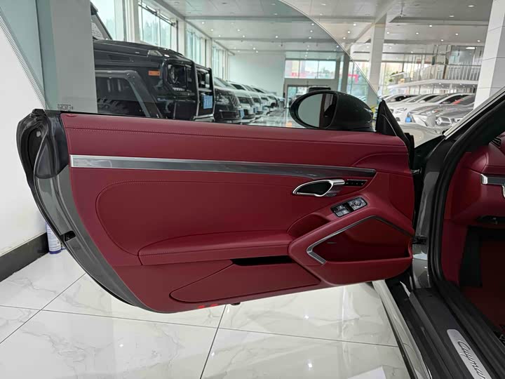 Фото 4 - Porsche 718