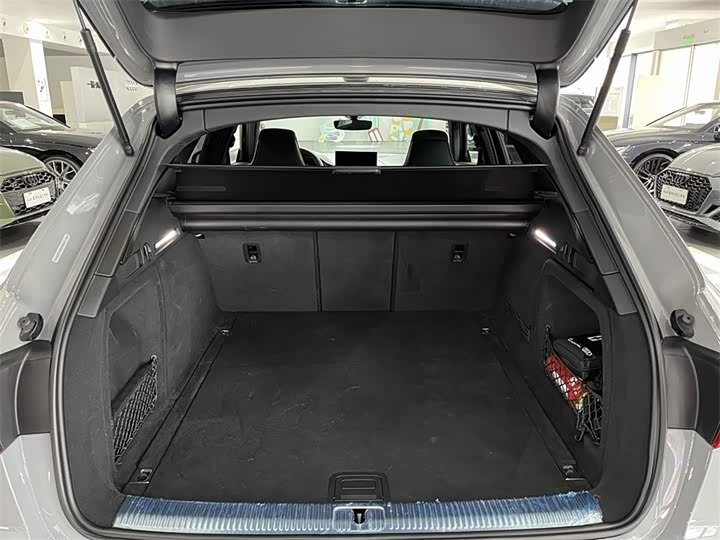 Фото 9 - Audi RS 4