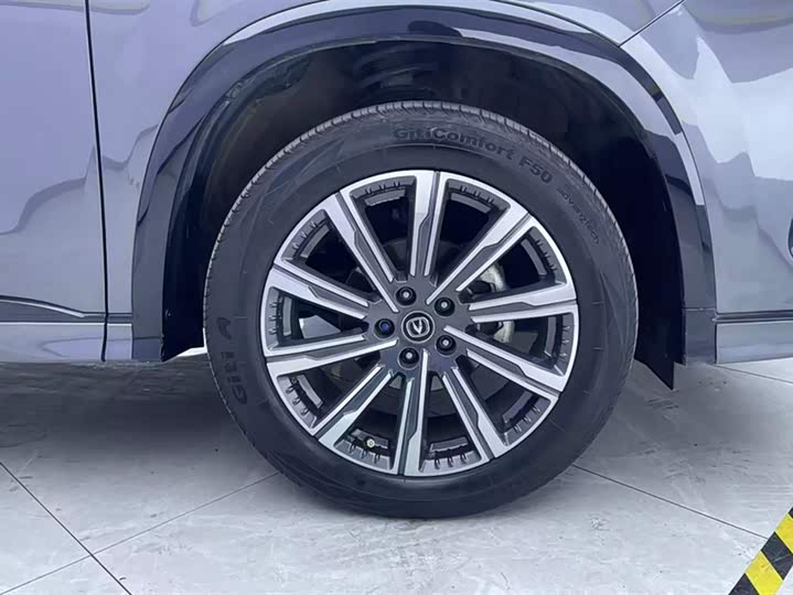 Фото 6 - Changan CS75 Plus