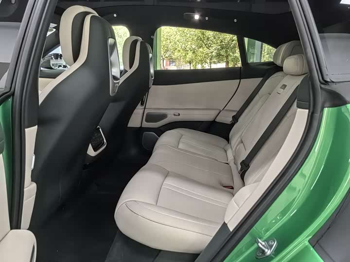 Фото 9 - Xiaomi YU7