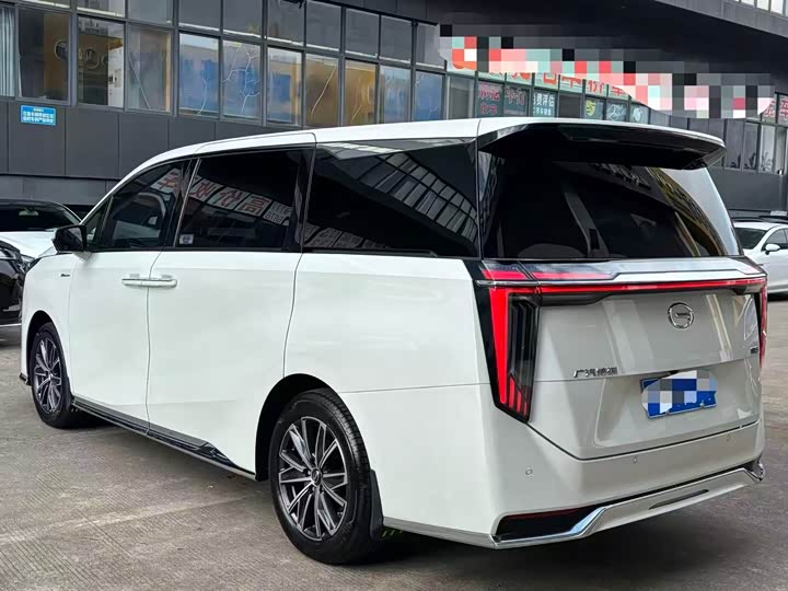 Фото 9 - GAC Trumpchi M8