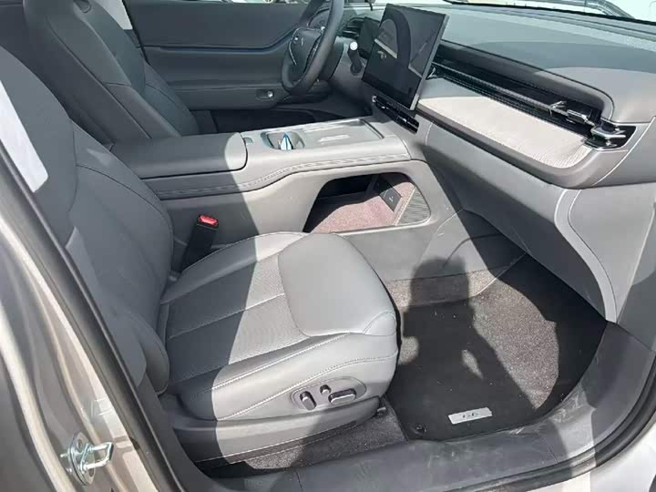 Фото 7 - XPeng G6