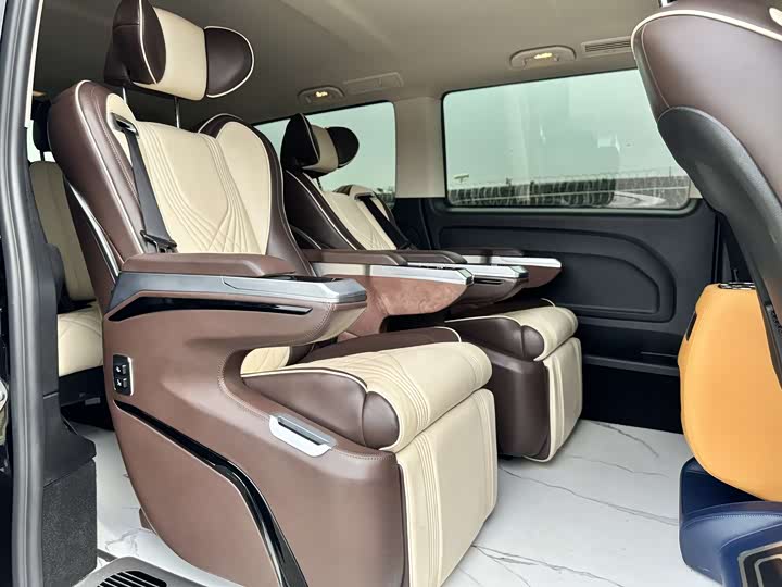 Фото 15 - Mercedes-Benz Vito