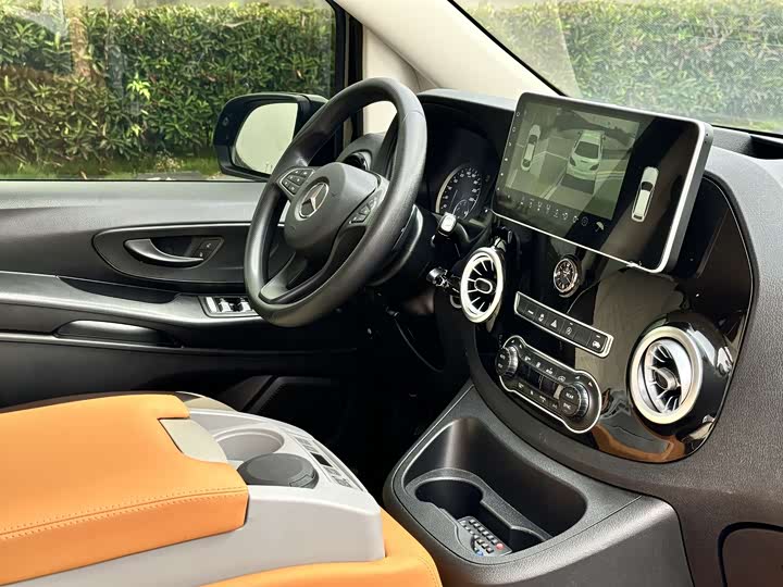 Фото 17 - Mercedes-Benz Vito