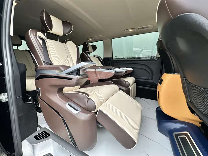 Фото 23 - Mercedes-Benz Vito