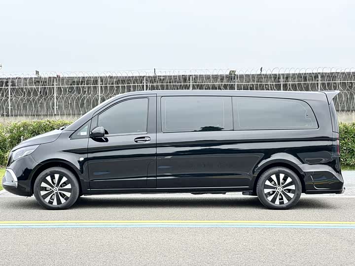 Фото 4 - Mercedes-Benz Vito