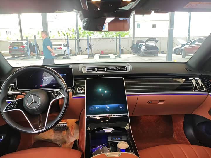 Фото 4 - Mercedes-Benz S-Class