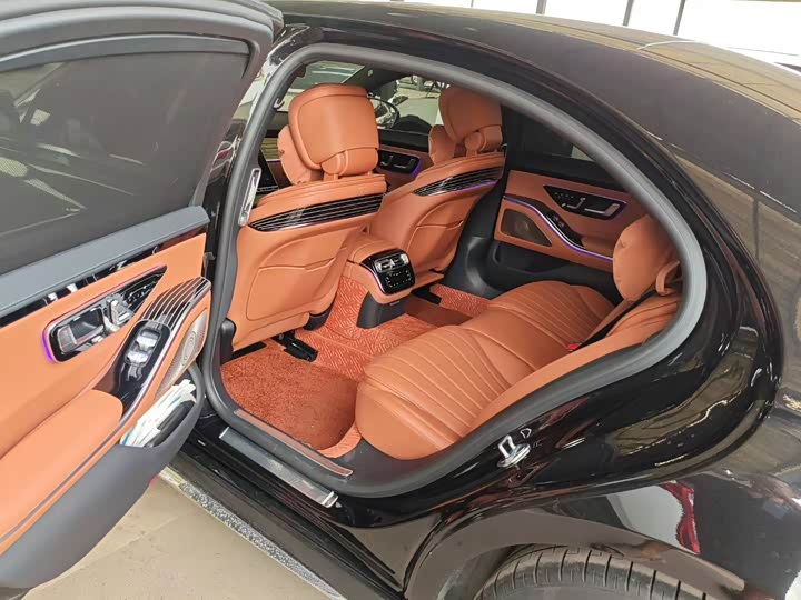 Фото 5 - Mercedes-Benz S-Class