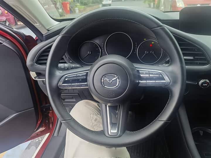 Фото 3 - Mazda 3 (Axela)