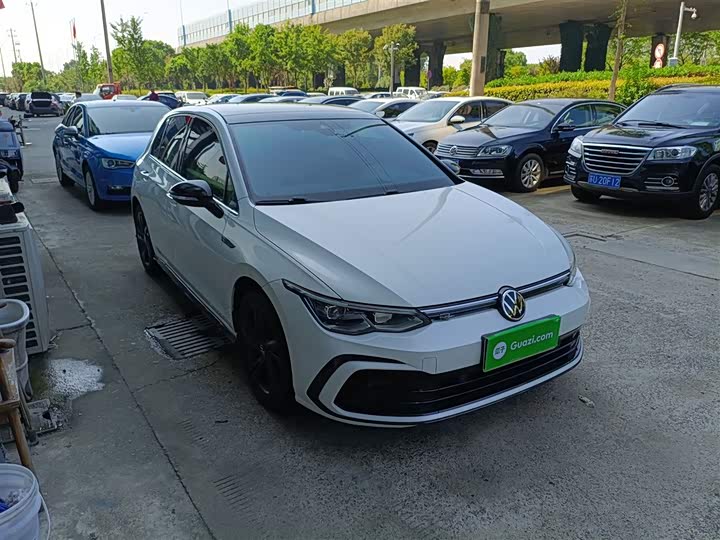 Фото 4 - Volkswagen Golf