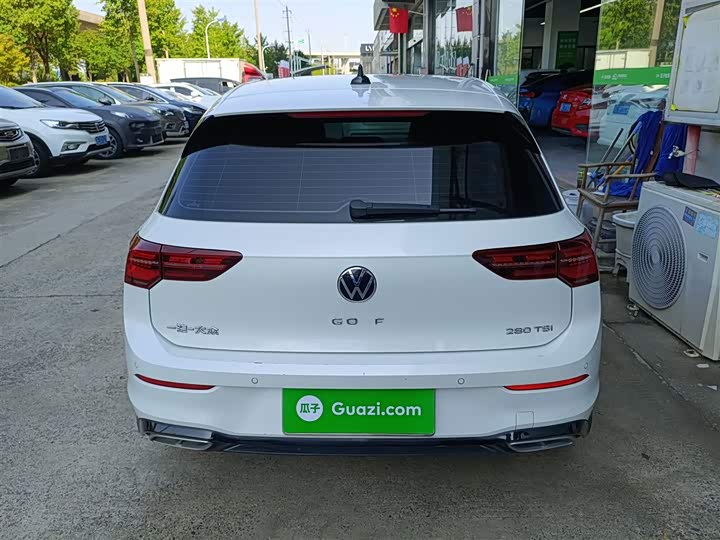 Фото 6 - Volkswagen Golf