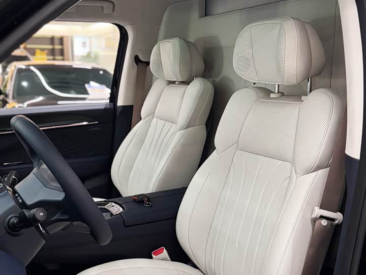 Фото 5 - Zeekr 009