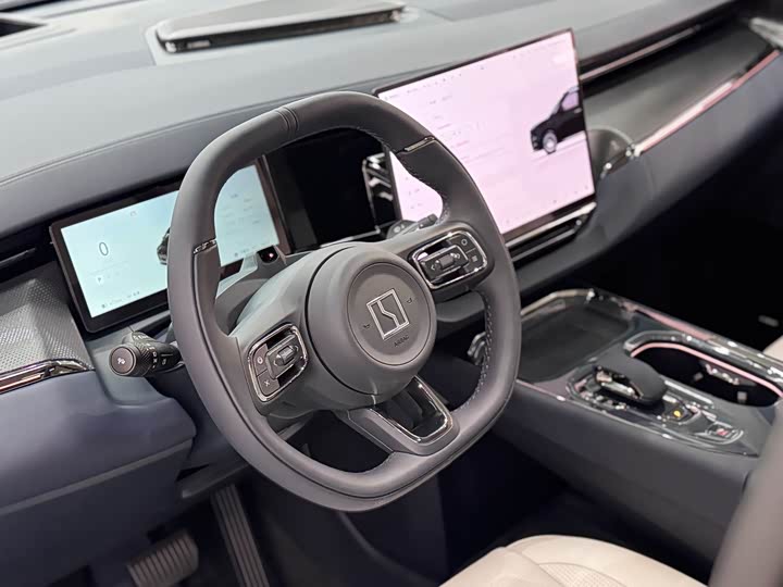 Фото 7 - Zeekr 009