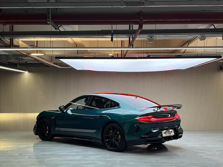 Фото 22 - Xiaomi SU7 Ultra