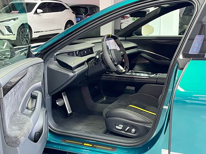 Фото 7 - Xiaomi SU7 Ultra