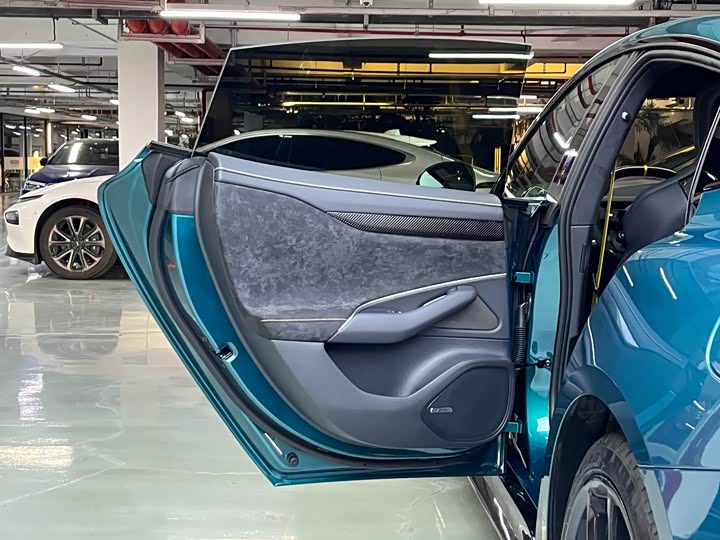 Фото 8 - Xiaomi SU7 Ultra