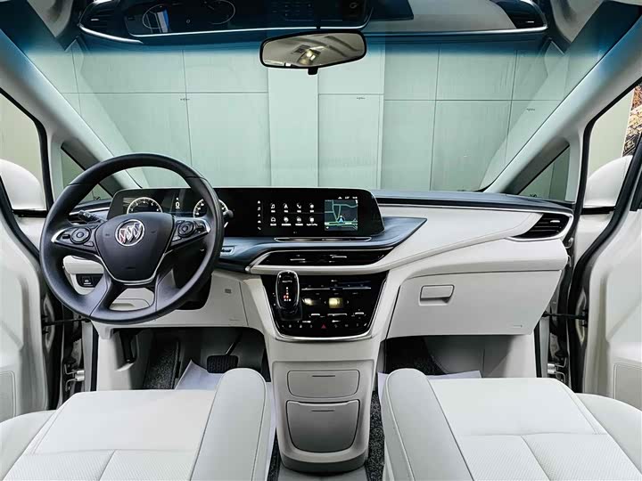 Фото 10 - Buick GL8 ES