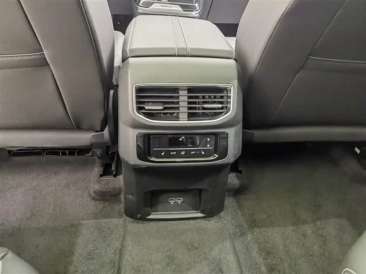 Фото 16 - Volkswagen Talagon