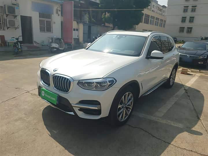 Фото 2 - BMW X3