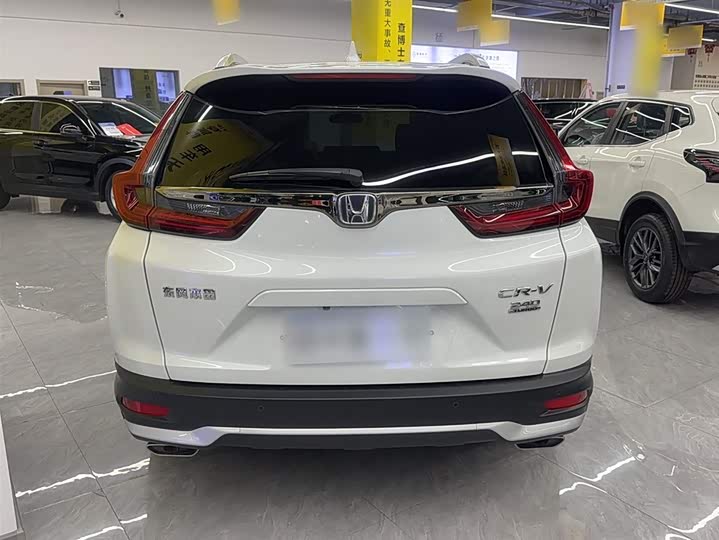 Фото 10 - Honda CR-V