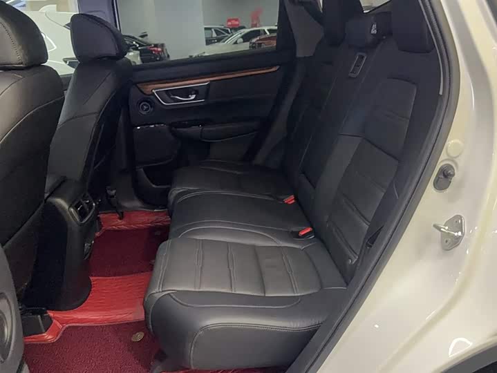 Фото 13 - Honda CR-V