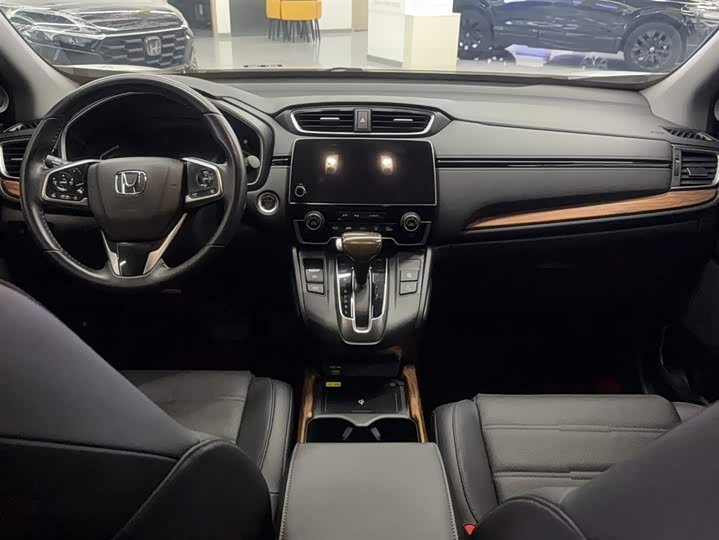 Фото 15 - Honda CR-V