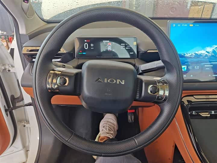 Фото 11 - GAC Aion V