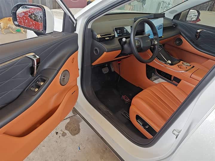 Фото 16 - GAC Aion V