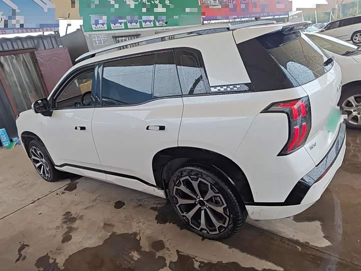 Фото 5 - GAC Aion V